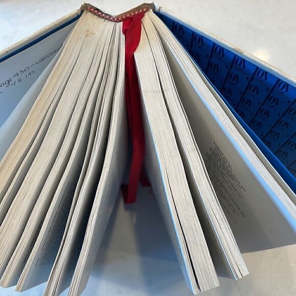 Joy of cooking cookbook Rombauer and Becker built-in book marker rare. - Picture 6 of 6